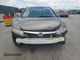 2006 Honda Civic LX z VIN JHMFA16506S006537, wystawiony jako Copart lot #60407425 z przebiegiem 171 482 mil mil oraz Szkoda całkowita • Salvage title. Historia ofert i sprzedaży dostępna na DreamBid. Obrazek 5.