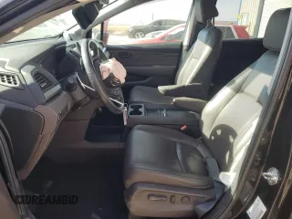 2019 Honda Odyssey EX-L with VIN 5FNRL6H75KB106578, listed as a Copart auction lot 86846304 with 38,769 mi miles and Salvage Title. Bid and sale history available at carsss.com. Image 7.