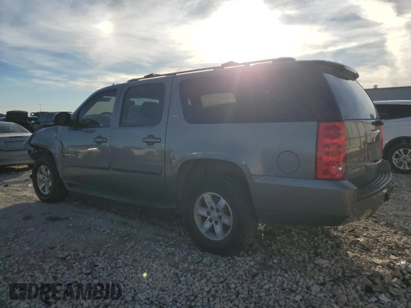 2008 GMC Yukon XL SLT with VIN 1GKFC16J98R132323, listed as a Copart auction lot 80393754 with 259,620 mi miles and Salvage Title. Bid and sale history available at carsss.com. Image 2.