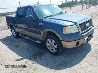 2006 Ford F-150 XLT z VIN 1FTPW14566FB62679, wystawiony jako IAAI lot #42568140 z przebiegiem 99 470 mil mil oraz . Historia ofert i sprzedaży dostępna na DreamBid. Obrazek 1.