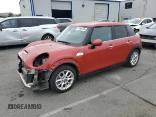 2015 MINI Hardtop 4 Door S с VIN WMWXU3C51F2B56847, выставлен на аукционе Copart как лот 59396195 с пробегом 70 821 миль миль и Списание • Salvage title. История ставок и продаж доступна на DreamBid. Изображение 1.