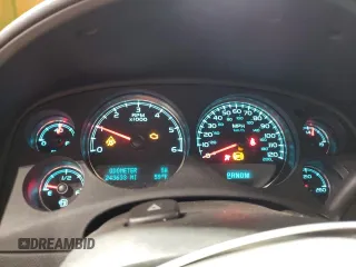 2010 GMC Yukon XL z VIN 1GKUKKE39AR133545, wystawiony jako Copart lot #48622635 z przebiegiem 243 633 mil mil oraz Tytuł czysty. Historia ofert i sprzedaży dostępna na DreamBid. Obrazek 9.