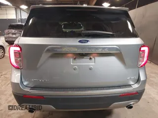 2022 Ford Explorer Platinum с VIN 1FM5K8HW3NNA10499, выставлен на аукционе IAAI как лот 42436872 с пробегом 30 186 миль миль и . История ставок и продаж доступна на DreamBid. Изображение 17.