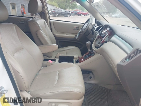 2006 Toyota Highlander z VIN JTEEW21A660007644, wystawiony jako IAAI lot #42155550 z przebiegiem 246 034 mil mil oraz . Historia ofert i sprzedaży dostępna na DreamBid. Obrazek 5.