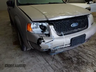 2005 Ford Freestyle SE with VIN 1FMZK04175GA18980, listed as a IAAI auction lot 41464974 with 165,137 mi miles. Bid and sale history available at carsss.com. Image 6.