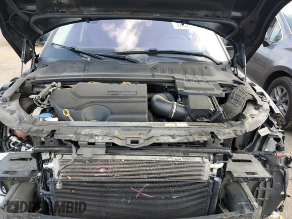 2019 Land Rover Range Rover Evoque SE with VIN SALVP2RX5KH348788, listed as a Copart auction lot 72524354 with 105,049 mi miles and Salvage Title. Bid and sale history available at carsss.com. Image 12.
