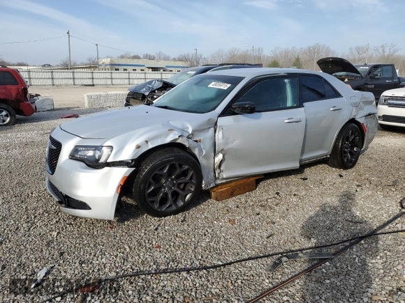 2019 Chrysler 300 Touring with VIN 2C3CCAAG2KH654488, listed as a Copart auction lot 49056915 with 72,227 mi miles and Salvage Title. Bid and sale history available at carsss.com. Image 1.