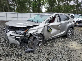2020 Lexus NX 300 z VIN JTJGARDZ3L5015895, wystawiony jako Copart lot #58549155 z przebiegiem 21 905 mil mil oraz Szkoda całkowita • Salvage title. Historia ofert i sprzedaży dostępna na DreamBid. Obrazek 1.