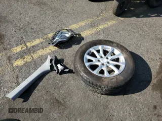 2018 Chevrolet Equinox LT z VIN 2GNAXSEV7J6185549, wystawiony jako Copart lot #53946125 z przebiegiem Nie podano mil oraz Szkoda całkowita • Salvage title. Historia ofert i sprzedaży dostępna na DreamBid. Obrazek 13.