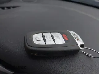2010 Audi S4 Prestige z VIN WAUKGAFLXAA020826, wystawiony jako IAAI lot #41711179 z przebiegiem 122 108 mil mil oraz . Historia ofert i sprzedaży dostępna na DreamBid. Obrazek 11.