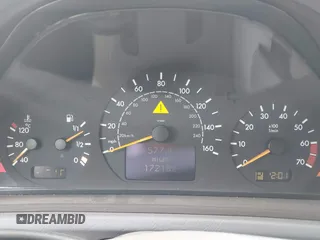 2001 Mercedes-Benz CLK 320/430 with VIN WDBLK65G71T075969, listed as a IAAI auction lot 42103313 with 172,182 mi miles and . Bid and sale history available at DreamBid. Image 7.