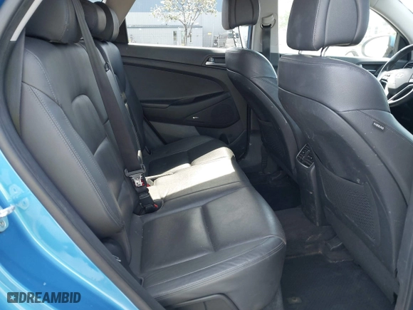 2017 Hyundai Tucson SE Plus with VIN KM8J33A40HU447071, listed as a IAAI auction lot 42024547 with 86,406 mi miles. Bid and sale history available at carsss.com. Image 8.
