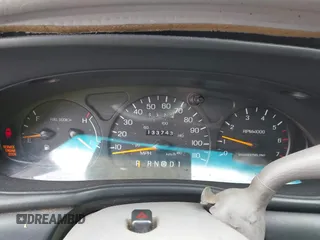 1998 Ford Taurus LX z VIN 1FAFP52U7WA146892, wystawiony jako IAAI lot #42313955 z przebiegiem 133 743 mil mil oraz . Historia ofert i sprzedaży dostępna na DreamBid. Obrazek 7.