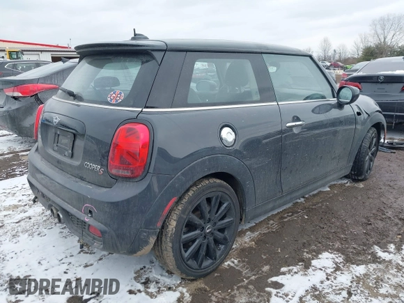 2020 MINI Hardtop Cooper S z VIN WMWXR5C07L2L60692, wystawiony jako IAAI lot #41621462 z przebiegiem 66 898 mil mil oraz . Historia ofert i sprzedaży dostępna na DreamBid. Obrazek 4.
