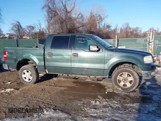 2004 Ford F-150 XLT with VIN 1FTPW14584KC75683, listed as a IAAI auction lot 41224632 with 349,638 mi miles. Bid and sale history available at carsss.com. Image 14.
