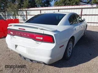 2013 Dodge Charger RT with VIN 2C3CDXCT3DH692776, listed as a IAAI auction lot 41229156 with 218,727 mi miles. Bid and sale history available at carsss.com. Image 4.