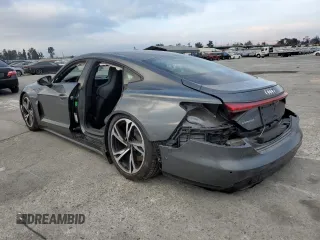 2023 Audi e-tron GT Premium Plus z VIN WAUCJBFW4P7005802, wystawiony jako Copart lot #84640904 z przebiegiem Nie podano mil oraz Szkoda całkowita • Salvage title. Historia ofert i sprzedaży dostępna na DreamBid. Obrazek 2.