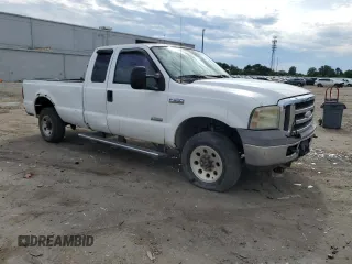 2005 Ford F-250 XL with VIN 1FTSX21P45ED31783, listed as a Copart auction lot 57981395 with 174,726 mi miles and Clean title. Bid and sale history available at DreamBid. Image 4.