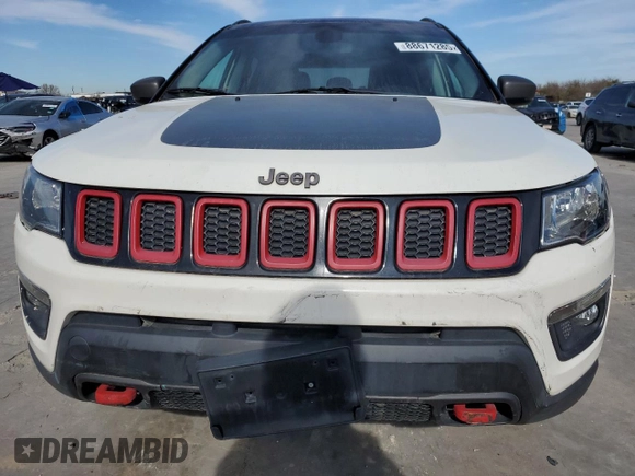 2020 Jeep Compass Trailhawk with VIN 3C4NJDDB3LT189398, listed as a Copart auction lot 88671285 with 75,672 mi miles and Salvage title. Bid and sale history available at DreamBid. Image 5.