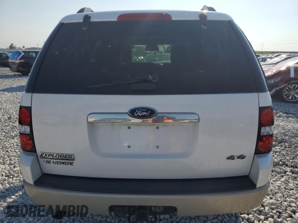 2010 Ford Explorer Eddie Bauer z VIN 1FMEU7E87AUA08880, wystawiony jako Copart lot #50933215 z przebiegiem 148 309 mil mil oraz Szkoda całkowita • Salvage title. Historia ofert i sprzedaży dostępna na DreamBid. Obrazek 6.