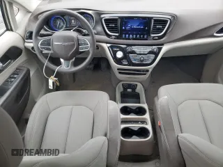 2017 Chrysler Pacifica Touring with VIN 2C4RC1DG6HR552700, listed as a Copart auction lot 61365895 with 128,407 mi miles and Salvage title. Bid and sale history available at DreamBid. Image 8.