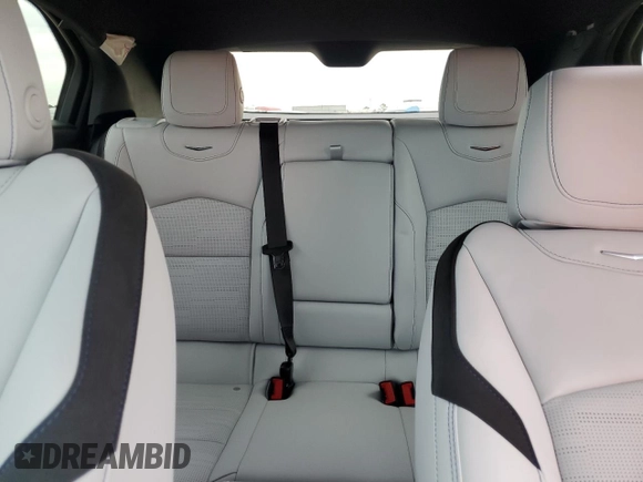 2024 Cadillac XT4 FWD Sport with VIN 1GYFZER46RF213543, listed as a Copart auction lot 83609754 with 3,878 mi miles and Salvage title. Bid and sale history available at DreamBid. Image 10.