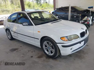 2004 BMW 3 Series 325i with VIN WBAET37424NJ46445, listed as a IAAI auction lot 42174494 with 232,801 mi miles and . Bid and sale history available at carsss.com. Image 1.