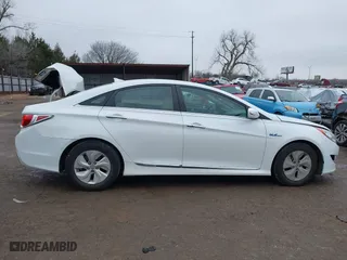 2015 Hyundai Sonata Hybrid Limited with VIN KMHEC4A44FA132151, listed as a IAAI auction lot 41497863 with 88,778 mi miles. Bid and sale history available at carsss.com. Image 13.