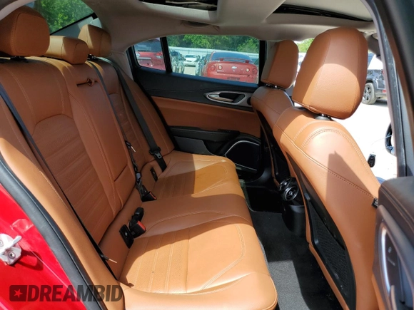 2018 Alfa Romeo Giulia Ti Sport with VIN ZARFAECN7J7589588, listed as a Copart auction lot 48062563 with 65,303 mi miles. Bid and sale history available at carsss.com. Image 10.