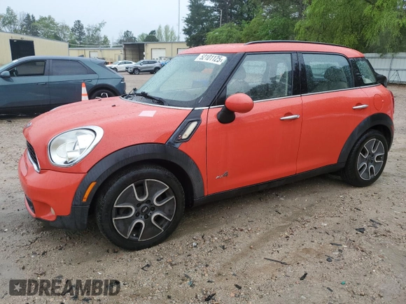 2011 MINI Countryman S with VIN WMWZC5C57BWL53612, listed as a Copart auction lot 52101125 with 120,723 mi miles and Clean Title. Bid and sale history available at DreamBid. Image 1.
