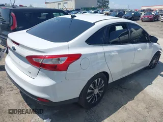 2012 Ford Focus SE with VIN 1FAHP3F24CL207735, listed as a IAAI auction lot 42131828 with 170,044 mi miles and . Bid and sale history available at DreamBid. Image 4.
