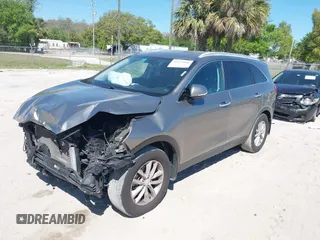 2017 Kia Sorento LX with VIN 5XYPG4A35HG189017, listed as a IAAI auction lot 41829860 with 116,810 mi miles. Bid and sale history available at carsss.com. Image 17.