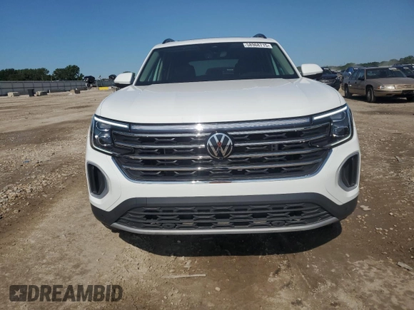 2024 Volkswagen Atlas SE with VIN 1V2JR2CA4RC579336, listed as a Copart auction lot 58968715 with 18 mi miles and Salvage title. Bid and sale history available at DreamBid. Image 5.