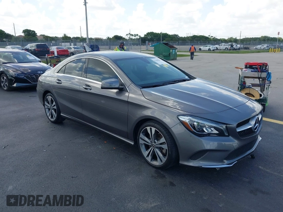 2019 Mercedes-Benz CLA 250 z VIN WDDSJ4EB0KN720613, wystawiony jako IAAI lot #42508467 z przebiegiem 26 941 mil mil oraz . Historia ofert i sprzedaży dostępna na DreamBid. Obrazek 1.