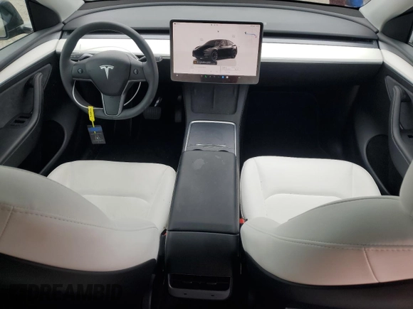 2024 Tesla Model Y с VIN 7SAYGDED4RF045915, выставлен на аукционе Copart как лот 55170415 с пробегом 13 234 миль миль и Списание • Salvage title. История ставок и продаж доступна на DreamBid. Изображение 8.