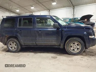 2014 Jeep Patriot Sport with VIN 1C4NJPBA1ED553340, listed as a IAAI auction lot 41212383 with 119,819 mi miles and . Bid and sale history available at DreamBid. Image 13.