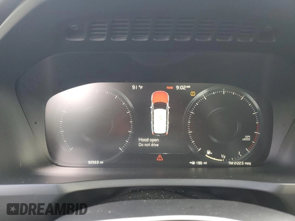 2016 Volvo XC90 T6 Momentum with VIN YV4A22PK1G1026545, listed as a Copart auction lot 64596465 with 92,553 mi miles and Clean title. Bid and sale history available at DreamBid. Image 9.