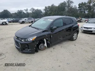2022 Chevrolet Trax LS z VIN KL7CJKSM3NB527416, wystawiony jako Copart lot #88403955 z przebiegiem 7 364 mil mil oraz Szkoda całkowita • Salvage title. Historia ofert i sprzedaży dostępna na DreamBid. Obrazek 1.