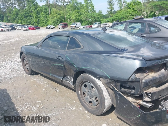2013 Chevrolet Camaro LS z VIN 2G1FA1E39D9206888, wystawiony jako IAAI lot #42170703 z przebiegiem 169 661 mil mil oraz . Historia ofert i sprzedaży dostępna na DreamBid. Obrazek 15.