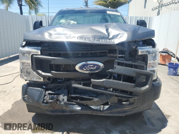 2022 Ford F-350 XL with VIN 1FTRF3A64NEG44654, listed as a Copart auction lot 51297344 with 29,028 mi miles and Non repairable. Bid and sale history available at DreamBid. Image 5.