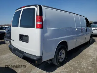 2019 Chevrolet Express Cargo Van with VIN 1GCWGBFP1K1191639, listed as a Copart auction lot 46306804 with 88,947 mi miles and Salvage Title. Bid and sale history available at carsss.com. Image 3.