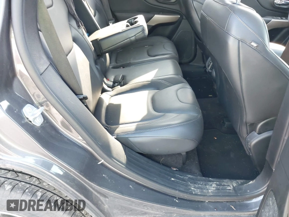 2018 Jeep Cherokee Limited with VIN 1C4PJMDX1JD541031, listed as a IAAI auction lot 41770716 with 67,891 mi miles. Bid and sale history available at carsss.com. Image 8.