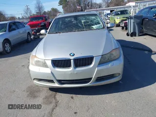 2006 BMW 3 Series 330xi with VIN WBAVD33566KV63437, listed as a IAAI auction lot 41378595 with 169,691 mi miles. Bid and sale history available at carsss.com. Image 12.