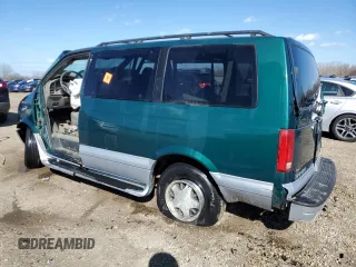 2000 GMC Safari Passenger with VIN 1GKDM19W3YB513055, listed as a Copart auction lot 50328945 with 0 mi miles and Salvage Title. Bid and sale history available at carsss.com. Image 2.
