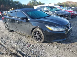 2018 Nissan Altima 2.5 SV with VIN 1N4AL3APXJC295168, listed as a IAAI auction lot 40952599 with 60,943 mi miles. Bid and sale history available at carsss.com. Image 1.