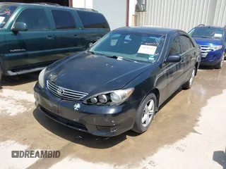 2006 Toyota Camry STD with VIN 4T1BE32K06U714721, listed as a IAAI auction lot 42142647 with 178,624 mi miles and . Bid and sale history available at carsss.com. Image 2.