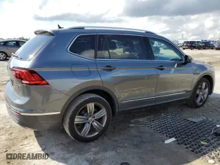 2018 Volkswagen Tiguan SEL Premium with VIN 3VV5B7AX2JM221667, listed as a Copart auction lot 48430745 with 68,529 mi miles and Salvage Title. Bid and sale history available at carsss.com. Image 3.