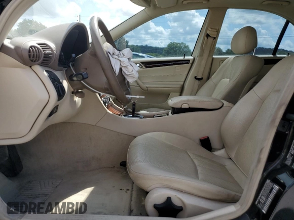 2005 Mercedes-Benz C 240 z VIN WDBRF61J05A771378, wystawiony jako Copart lot #64132575 z przebiegiem 134 018 mil mil oraz Szkoda całkowita • Salvage title. Historia ofert i sprzedaży dostępna na DreamBid. Obrazek 7.