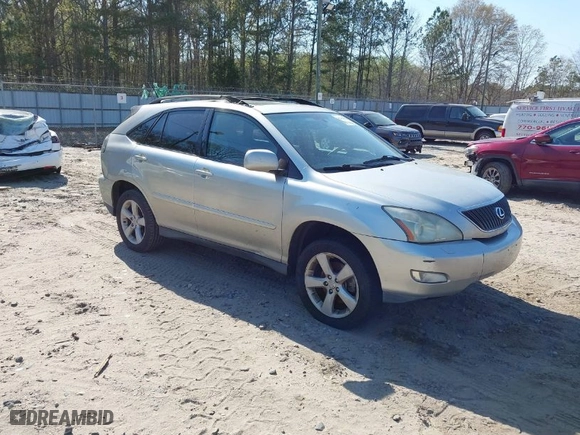 2004 Lexus RX 330 with VIN 2T2GA31U64C001353, listed as a IAAI auction lot 41910882 with 137,275 mi miles. Bid and sale history available at carsss.com. Image 1.
