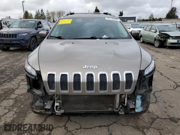 2017 Jeep Cherokee Limited with VIN 1C4PJMDSXHW633757, listed as a Copart auction lot 52146435 with 104,066 mi miles and Salvage Title. Bid and sale history available at DreamBid. Image 5.